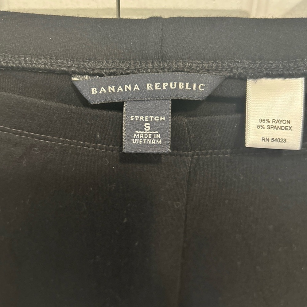 Banana Republic Black Stretch leggings Size Small women.perfect for workout. - Picture 3 of 7